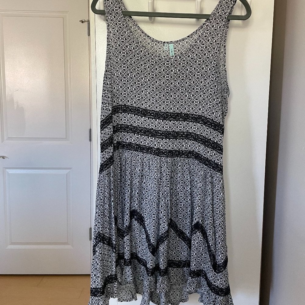 Maurice's Black and White Dress, size M